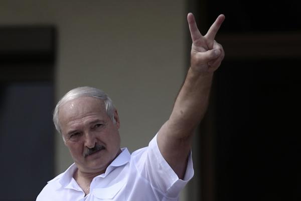 Lukaşenko ameninţă că va opri tranzitul bunurilor din UE către Rusia şi China, ca reacţie la sancţiunile impuse de blocul comunitar
