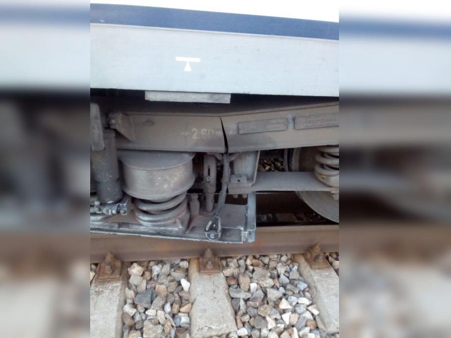 Tren de călători deraiat la Câmpia Turzii, din cauza unui boghiu rupt Boghiu rupt la un tren de călători