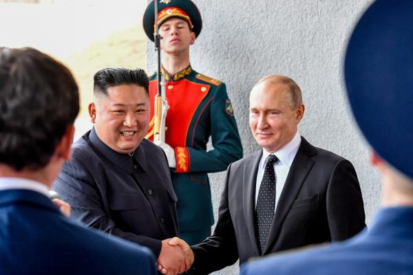 Rusia oferă Coreei de Nord o nouă tranșă de vaccinuri anti-Covid, pe fondul unei crize economice grave