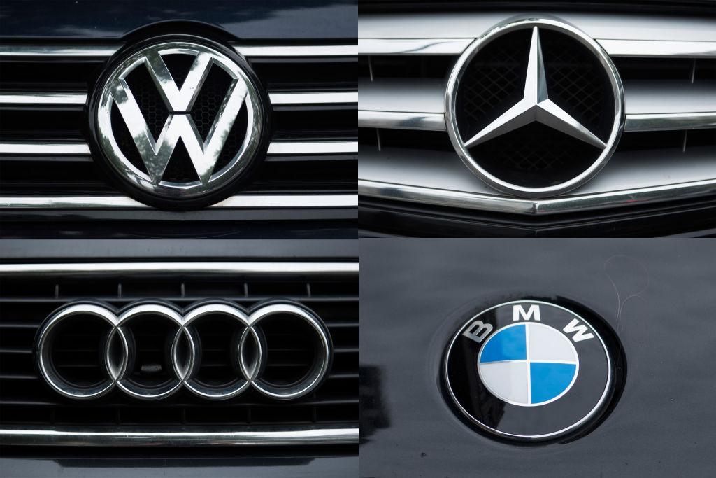 Comisia Europeană a amendat BMW și Volkswagen cu 875 de milioane de euro. Daimler a ”turnat” și a evitat o amendă de 727 de milioane de euro Comisia Europeană a amendat BMW și Volkswagen cu 875 de milioane de euro. Daimler a ”turnat” și a evitat o amendă de 727 de milioane de euro