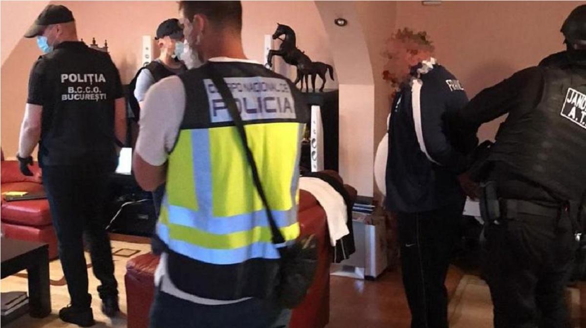 Români arestaţi, în urma unei acţiuni comune a forţelor de ordine, într-un dosar de exploatare a unor adolescente prin metoda "lover-boy" în Spania Poliţiştii români şi cei spanioli şi-au unit forţele în acest dosar