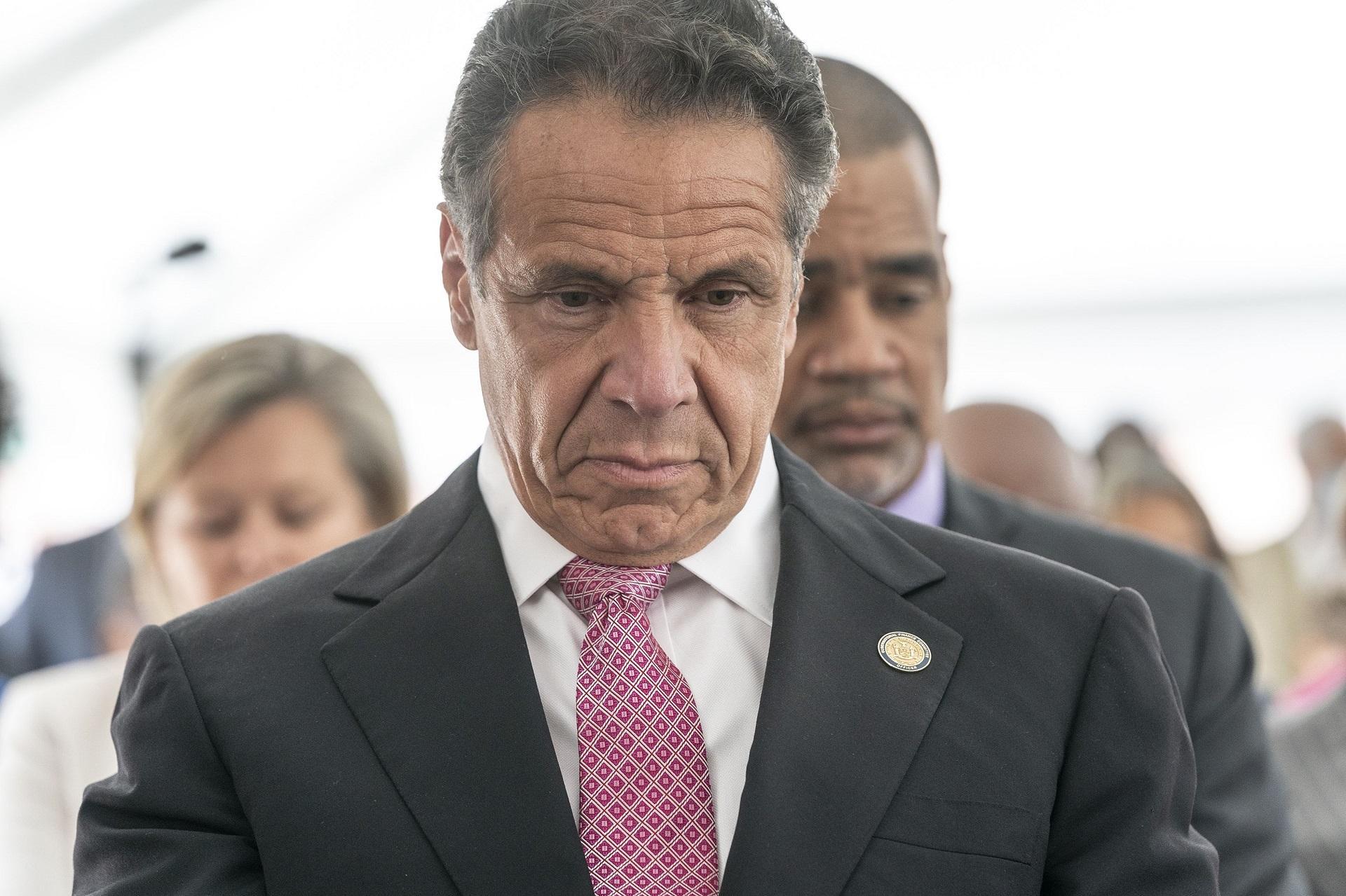 Andrew Cuomo a demisionat