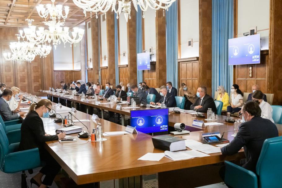 Proiectul de rectificare bugetară pe anul 2021 a fost pus în dezbatere publică. Ce ministere vor primi mai mulți bani Cabinetul premierului Florin Cîțu