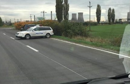 Un mort şi patru răniţi într-un accident rutier produs la intersecţia a două drumuri judeţene din Argeş. Două dintre victime sunt copii