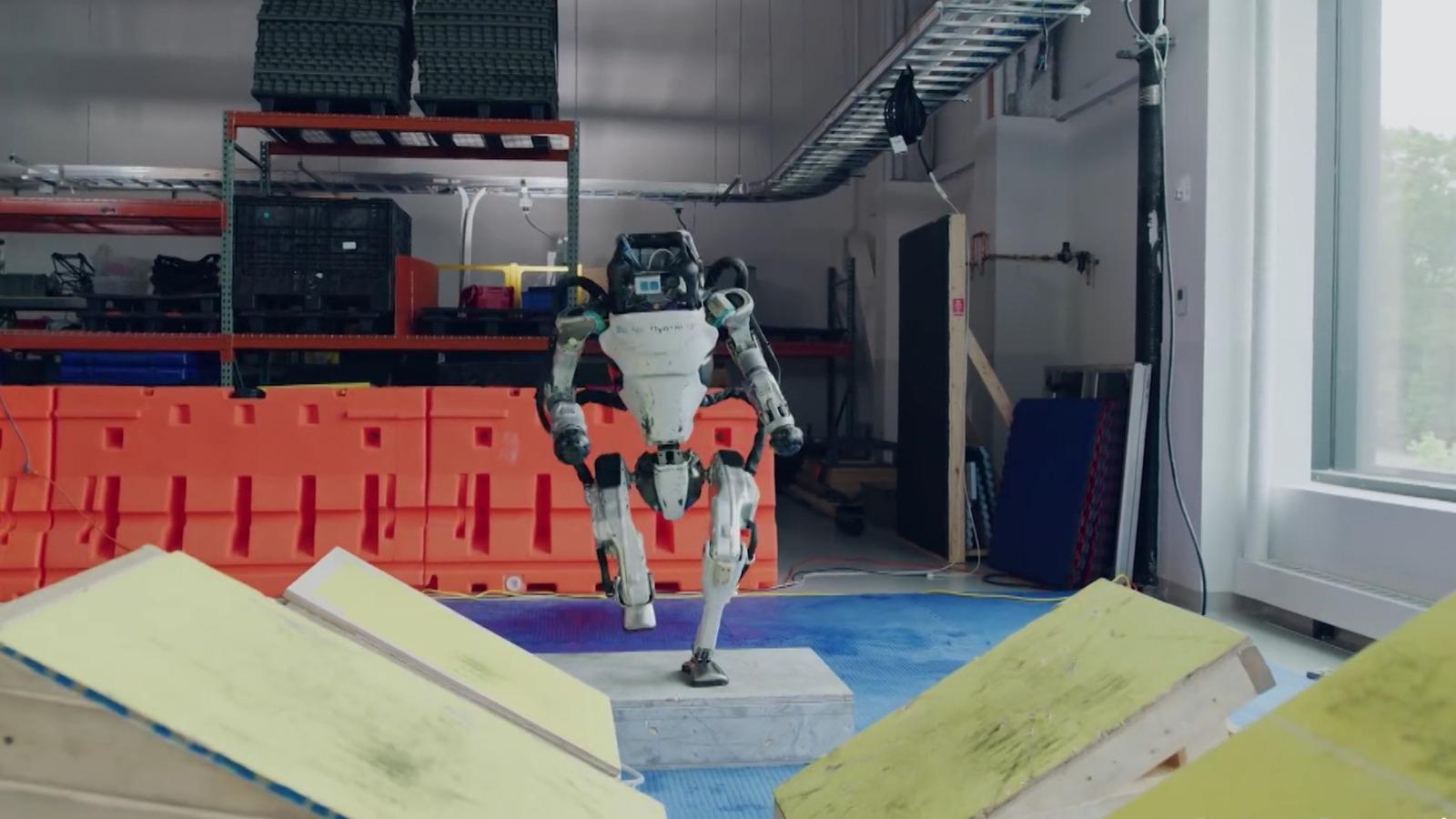 Roboții care pot face parkour ca niște profesioniști Roboții care pot face parkour ca niște profesioniști
