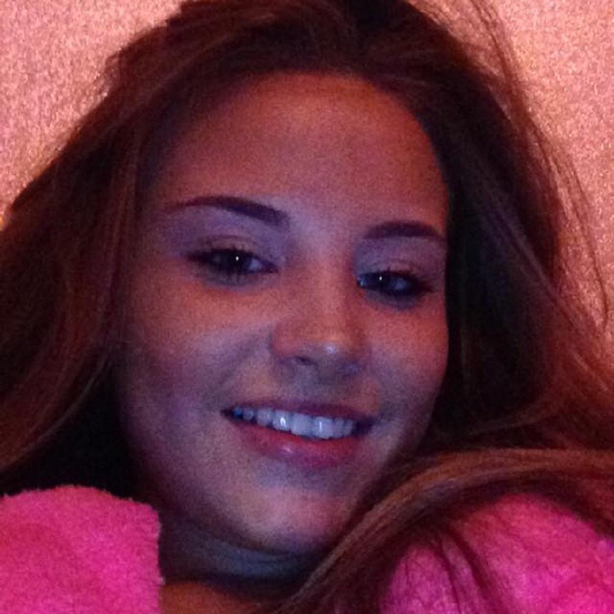 Georgia Crowther are o relaţie cu Calvin Home şi doi copii sănătoşi