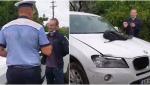 Medic legist reţinut în Alba, după ce a lovit două mașini și a fugit. Prins de polițiști, a refuzat să sufle în etilotest