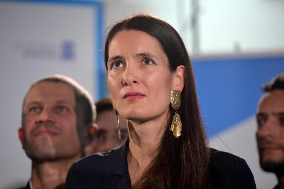 Clotilde Armand anunţă că gunoaiele din Sectorul 1 vor fi ridicate la jumătate de preţ. Liderul PNL acuză: "Nu costă mai puţin, s-a redus frecvenţa" Clotilde Armand anunţă că gunoaiele din Sectorul 1 vor fi ridicate la jumătate de preţ. Liderul PNL acuză: "Nu costă mai puţin, s-a redus frecvenţa"
