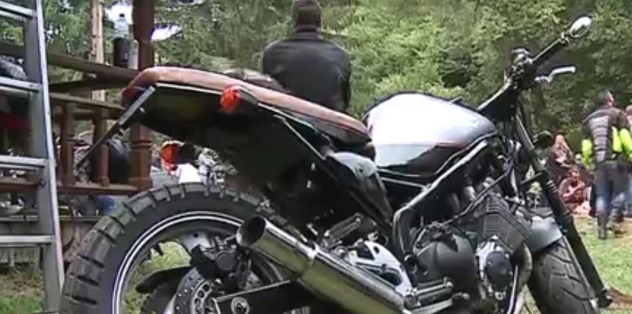 Adrenalina şi cai putere, la Sovata. Iubitorii de motoare s-au întâlnit la Motoraliul Naţional