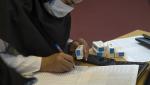 O bandă de hoți a atacat o mașină care transporta vaccinuri anti-COVID și furat serurile, în Iran