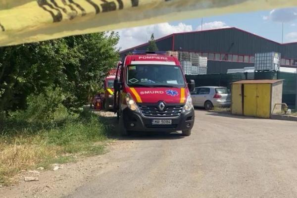 Incendiul s-a produs după o explozie într-o hală din Popeşti-Leordeni