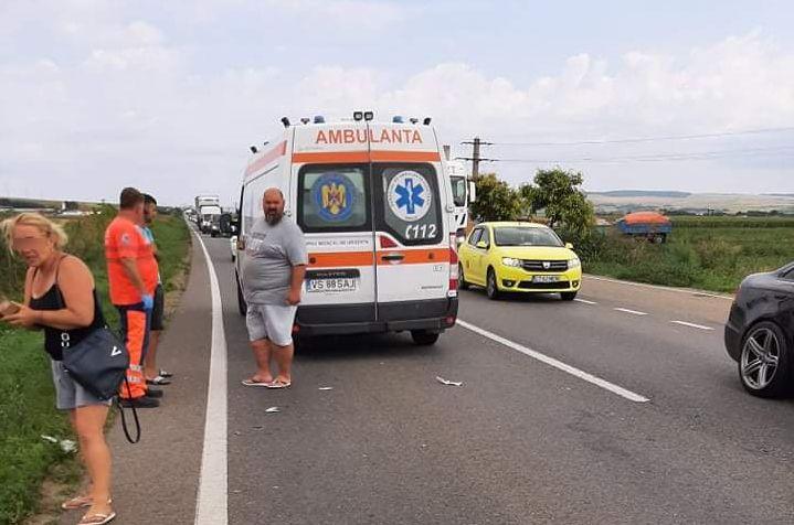 Bărbat spulberat de TIR la scurt timp după ce a coborât din mașină, în apropiere de Bârlad. Victima avea 34 de ani