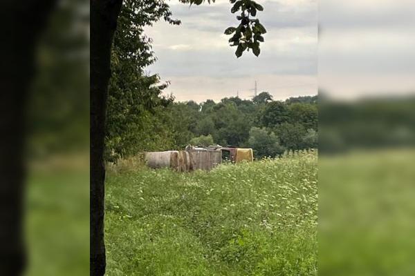 rulota în care locuia bărbatul de 70 de ani.