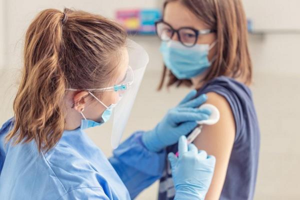 OMS propune un moratoriu pentru a treia doză de vaccin. Unele ţări au fost dezavantajate în cursa pentru imunizare