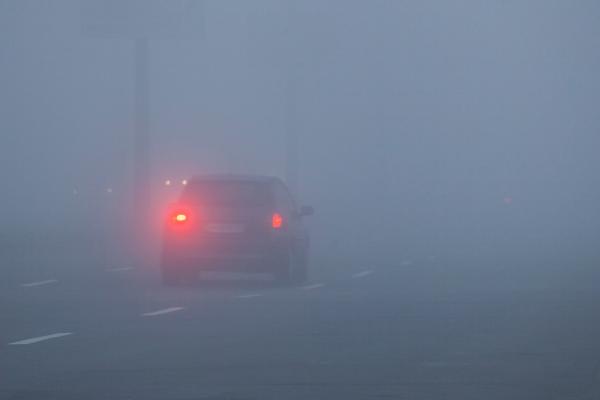 ceata pe autostradă