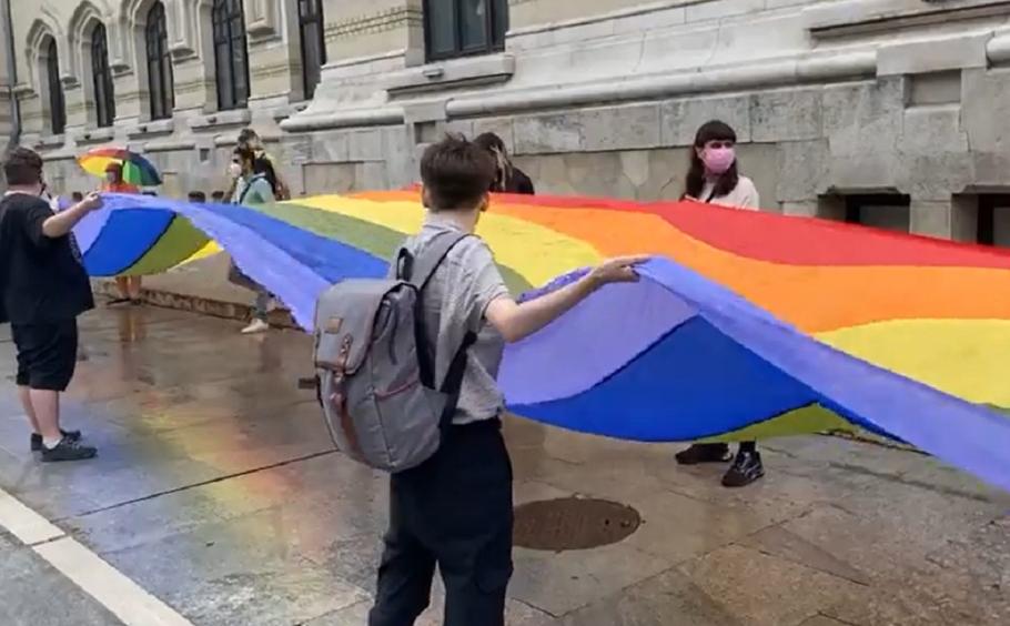 Protest al comunităţii LGBT: Asociația ACCEPT acuză Primăria Capitalei că boicotează marşul Bucharest Pride Protest al comunităţii LGBT: Asociația ACCEPT acuză Primăria Capitalei că boicotează marşul Bucharest Pride