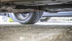 Un hoţ de 25 de ani a murit zdrobit sub un BMW, în timp ce încerca să-i fure catalizatorul, în Marea Britanie