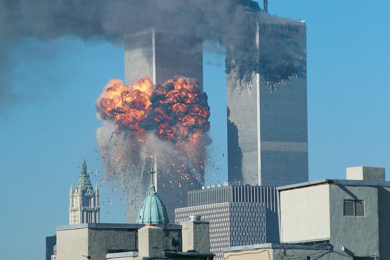 11 septembrie 2001, momentul care a îndoliat Statele Unite şi remodelat lumea. Tragedia care a şocat întreaga planetă | GALERIE FOTO