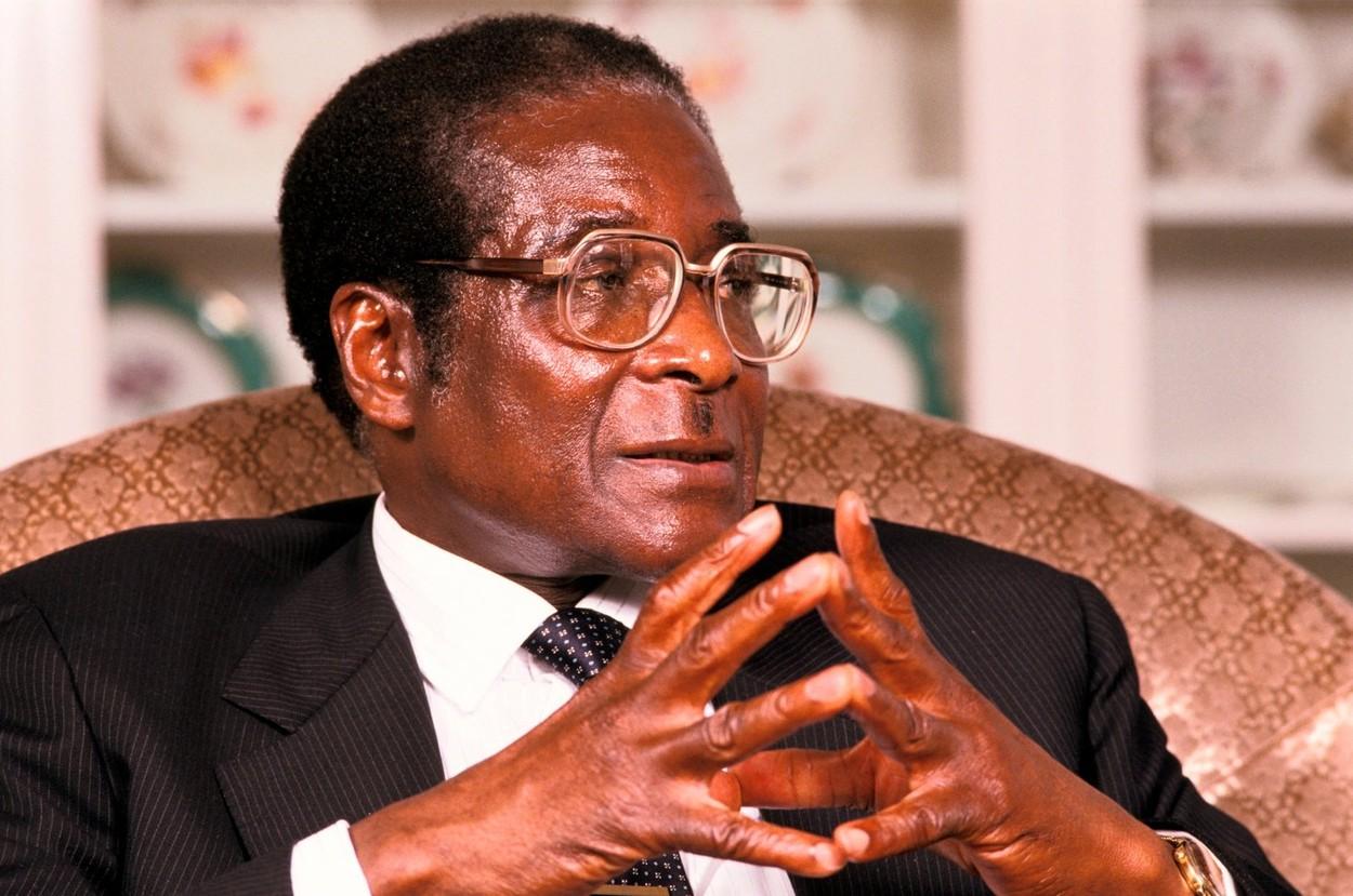 Anchetă BBC: British American Tobacco a mituit partidului președintelui statului Zimbabwe, Robert Mugabe, cel mai longeviv lider african Anchetă BBC: British American Tobacco a mituit partidului președintelui statului Zimbabwe, Robert Mugabe, cel mai longeviv lider african