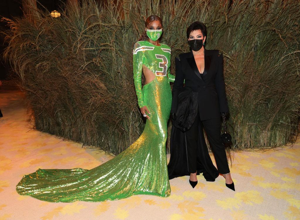 MET GALA 2021. Sute de staruri au adus un omagiu modei americane. Un accesoriu de nelipsit a fost masca de protecție