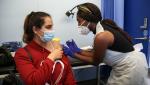 Planul B în Anglia pentru iarnă: măștile redevin obligatorii, certificate de vaccinare și lockdown doar în ultimă instanță