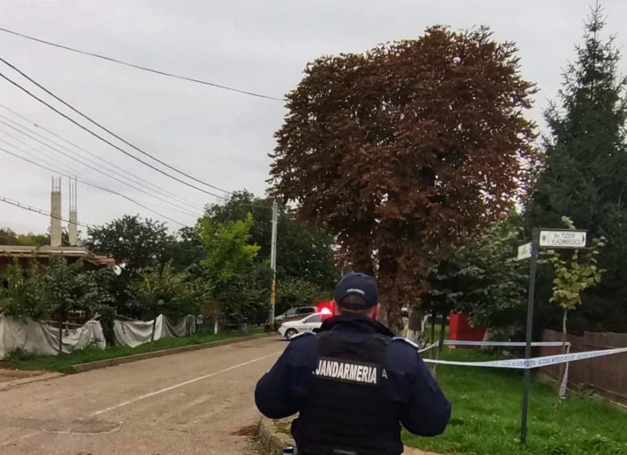 Panică totală într-o secţie de Poliţie din Neamţ: un bărbat a venit cu un proiectil în sacoşă, după ce a mers cu el într-un microbuz Panică totală într-o secţie de Poliţie din Neamţ: un bărbat a venit cu un proiectil în sacoşă, după ce a mers cu el într-un microbuz