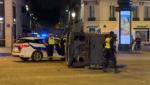 Patru pietoni, spulberaţi de o şoferiţă care a confundat frâna cu acceleraţia, pe bulevardul Champs-Élysées din Paris. Femeia ar fi consumat protoxid de azot