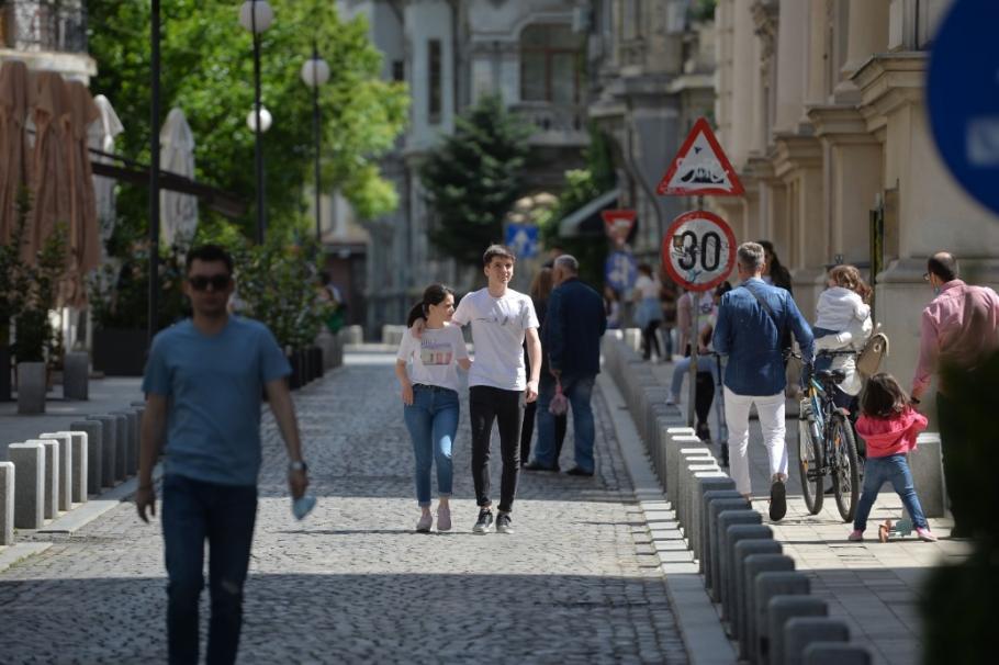 Rata de incidenţă a ajuns la 3,65 la mia de locuitori, în Bucureşti Rata de incidenţă a ajuns la 3,65 la mia de locuitori, în Bucureşti