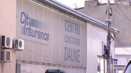 Anchetatorii ridică documente de la sediul central al City Insurance, într-un dosar de delapidare, spălare de bani, fals şi abuz în serviciu