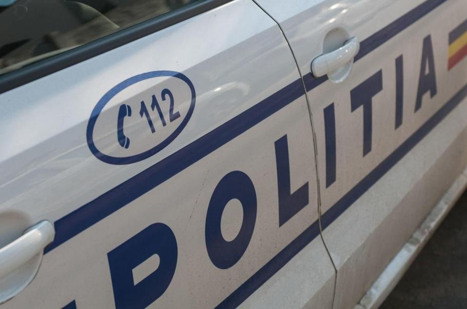 Accident straniu în Giurgiu între două maşini şi un buldoexcavator. Un bărbat a murit și o femeie a fost rănită Accident straniu în Giurgiu între două maşini şi un buldoexcavator. Un bărbat a murit și o femeie a fost rănită