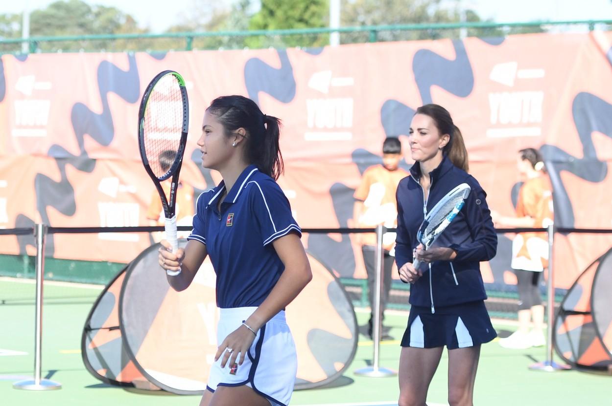 Ducesa de Cambridge s-a bucurat să joace tenis alături de câștigătoarea US Open Emma Răducanu