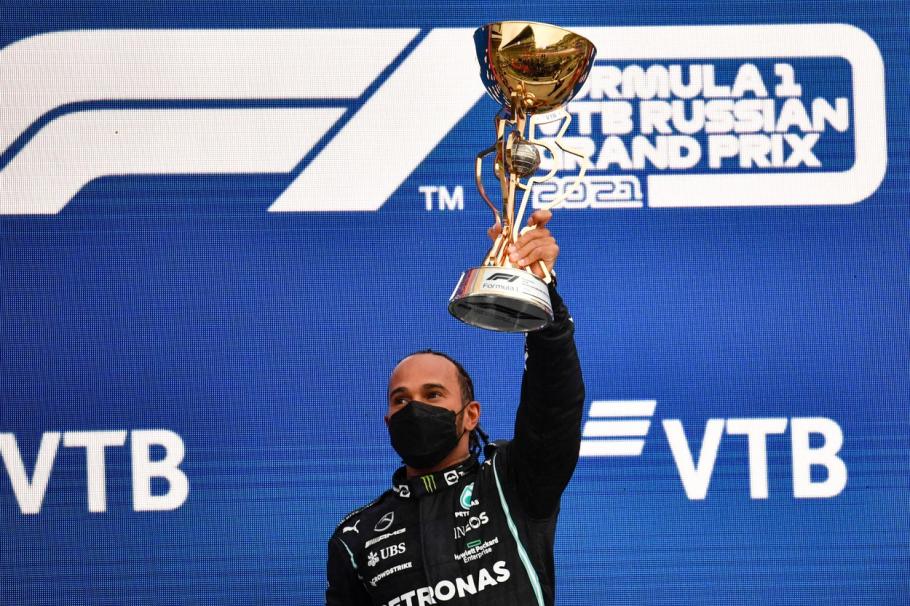 Lewis Hamilton a obţinut victoria cu numărul 100, la Marele Premiu al Rusiei Lewis Hamilton a obţinut victoria cu numărul 100, la Marele Premiu al Rusiei