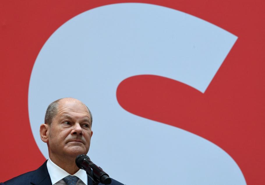 Cine este Olaf Scholz, politicianul care ar putea s-o înlocuiască pe Angela Merkel în funcția de cancelar al Germaniei Cine este Olaf Scholz, politicianul care ar putea s-o înlocuiască pe Angela Merkel în funcția de cancelar al Germaniei