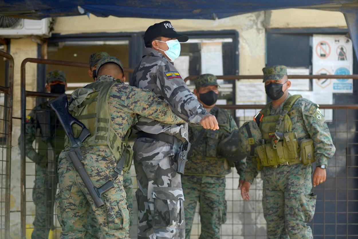 Cinci persoane au fost decapitate