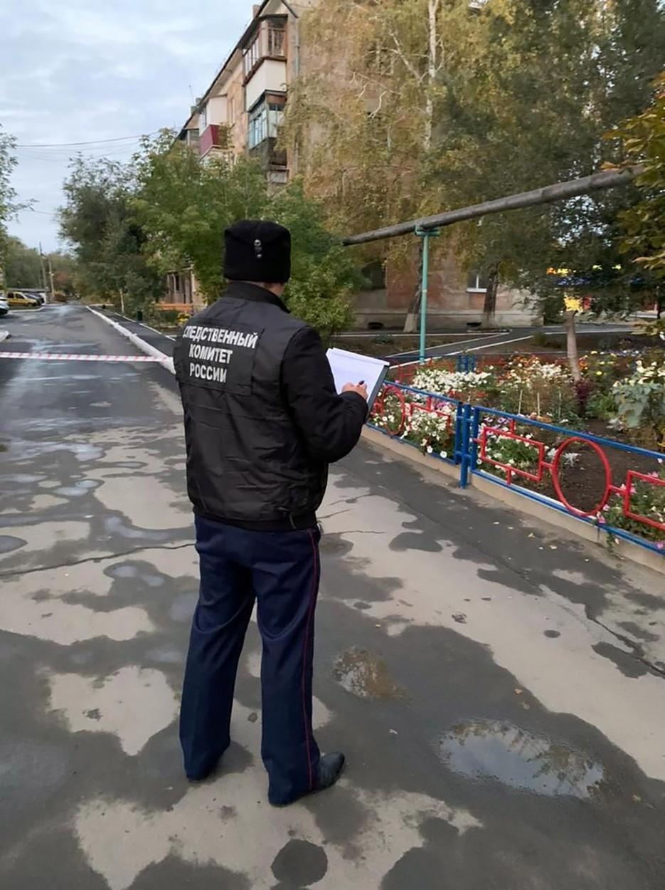 Trei fete care studiau Medicina, ucise cu un topor. Criminalul este căutat prin tot vestul Rusiei