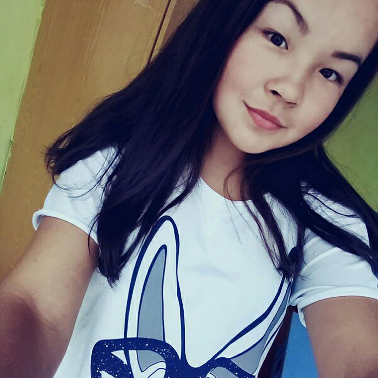 Trei fete care studiau Medicina, ucise cu un topor. Criminalul este căutat prin tot vestul Rusiei