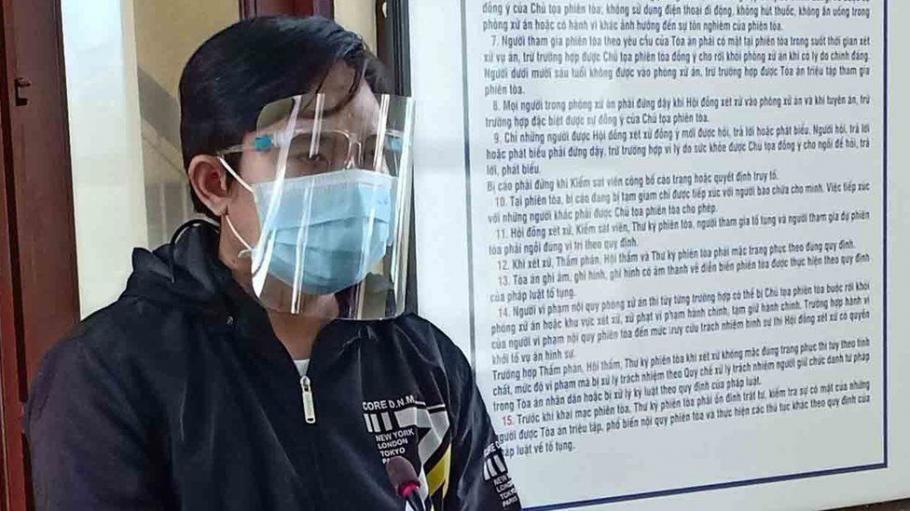 Un bărbat a fost condamant la 5 ani de închisoare pentru că a răspândit Covid-19 la alte 8 persoane, în Vietnam Un bărbat a fost condamant la 5 ani de închisoare pentru că a răspândit Covid-19 la alte 8 persoane, în Vietnam