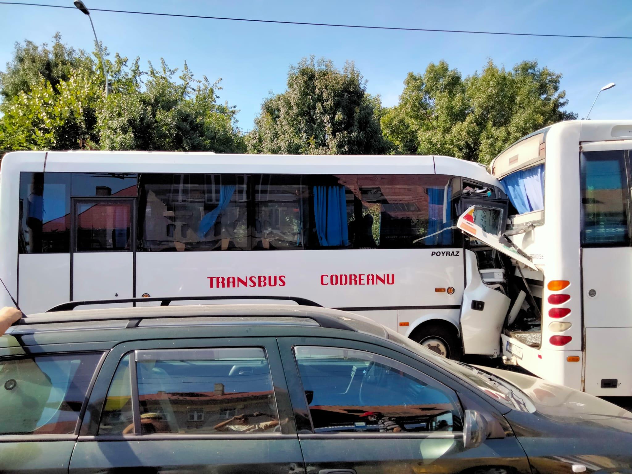 Un şofer de autobuz a făcut infarct la volan