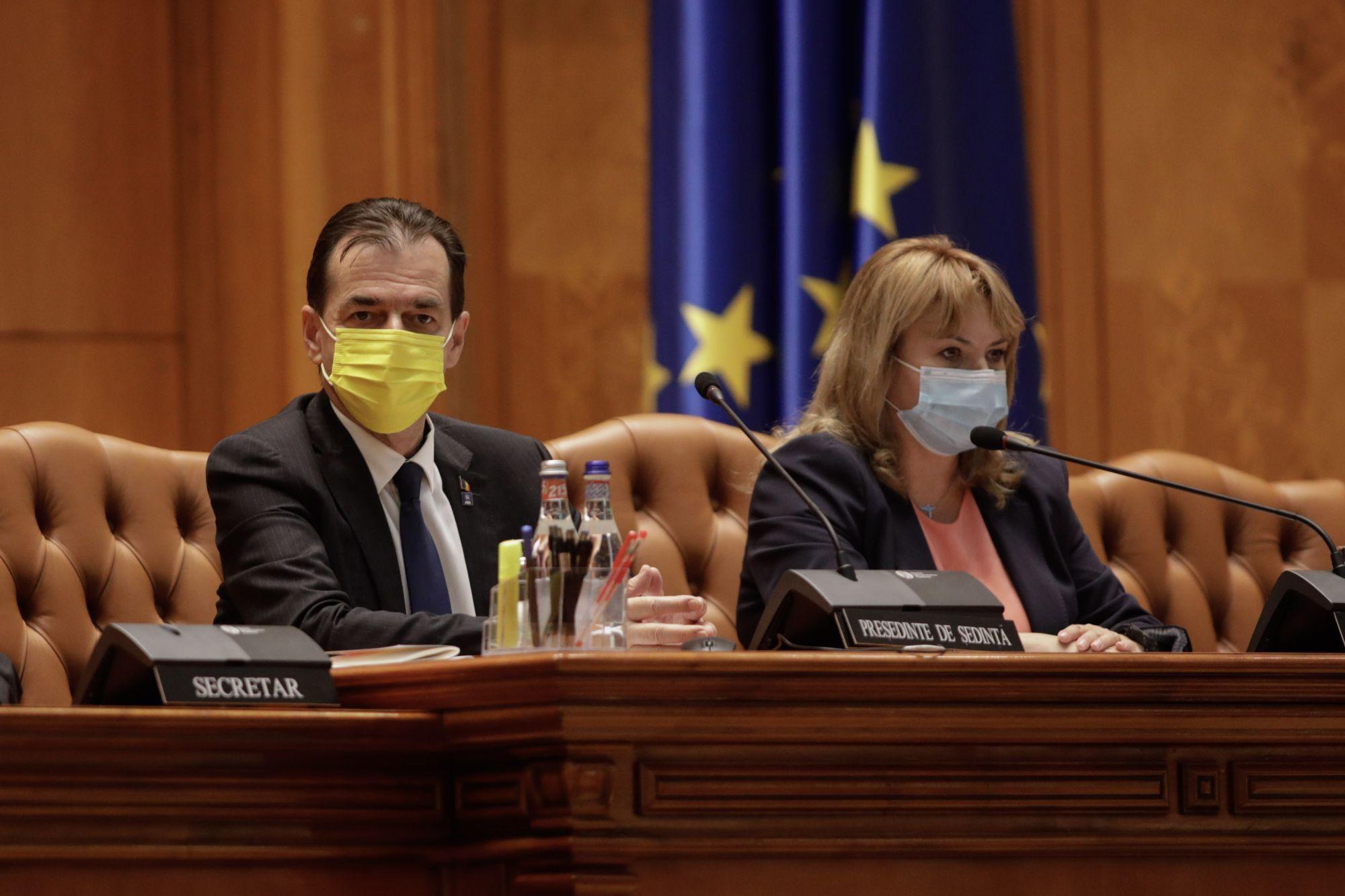 Președintele Senatului: UDMR a propus amânarea dezbaterii și votului moțiunii până după decizia CCR. Această așteptare nu este întemeiată în Constituție Președintele Senatului: UDMR a propus amânarea dezbaterii și votului moțiunii până după decizia CCR. Această așteptare nu este întemeiată în Constituție