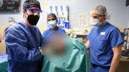 Bărbatului i-a fost transplantată o inimă de porc