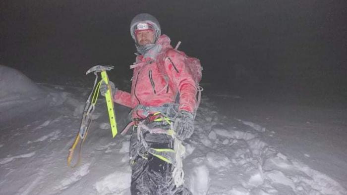 Imagini de la salvarea celor doi turiști surprinși de avalanșă în Masivul Făgăraș