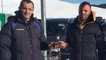 Portofel cu 1.200 de euro şi 3.000 de lei, găsit pe pârtia de la Rânca de un jandarm. Cum l-a găsit pe proprietar