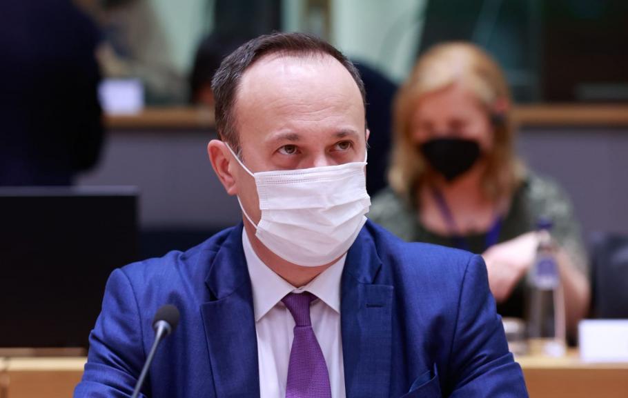 Ministrul de Finanțe anunță impozitarea profitului multinaționalelor: "O măsură justă și necesară, atât economic, cât și social" Ministrul de Finanțe anunță impozitarea profitului multinaționalelor: "O măsură justă și necesară, atât economic, cât și social"