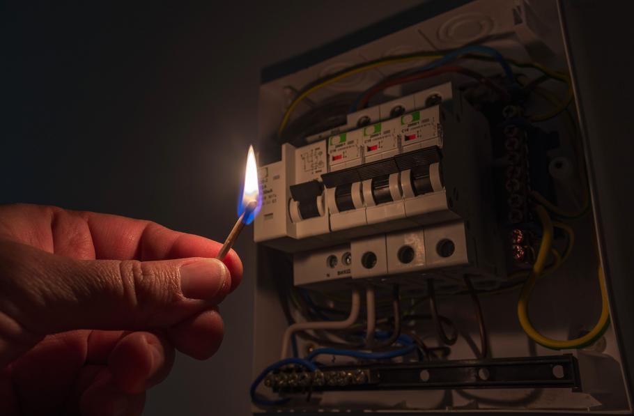 Cum își pot recupera românii banii de la companiile care au emis facturi greșite? Explicațiile ministrului Energiei Cum își pot recupera românii banii de la companiile care au emis facturi greșite? Explicațiile ministrului Energiei