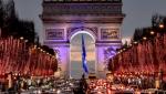 Scandal uriaș la Paris, după arborarea drapelului Uniunii Europene la Arcul de Triumf. ”Macron nu iubește Franța!”