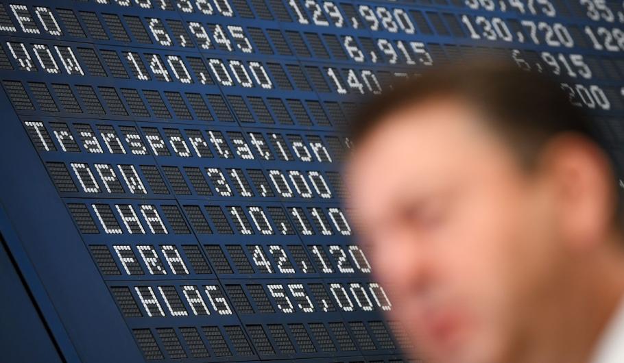 Bursa de la Bucureşti scade accelerat după ce Rusia a cerut oficial retragerea NATO din România Bursa de la Bucureşti scade accelerat după ce Rusia a cerut oficial retragerea NATO din România