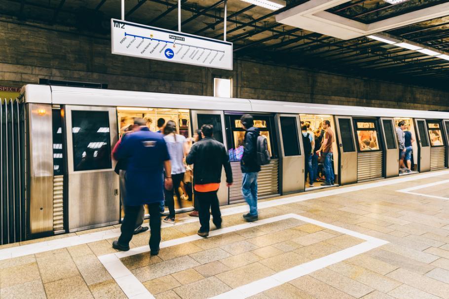 Liderul sindical din STB: "E posibilă o grevă şi la metrou şi ar fi foarte bine". Reacţia imediată a Metrorex Liderul sindical din STB: "E posibilă o grevă şi la metrou şi ar fi foarte bine". Reacţia imediată a Metrorex