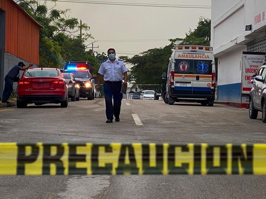 Ambulanţă falsă cu 28 de migranţi, interceptată în Mexic. Ce s-a întâmplat cu oamenii găsiţi în maşină Ambulanţă falsă cu 28 de migranţi, interceptată în Mexic. Ce s-a întâmplat cu oamenii găsiţi în maşină