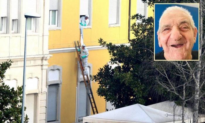 "Voia să fie liber". Un italian de 91 de ani a murit încercând să evadeze din azil. L-au găsit atârnând de fereastră, cu un cearșaf legat de talie