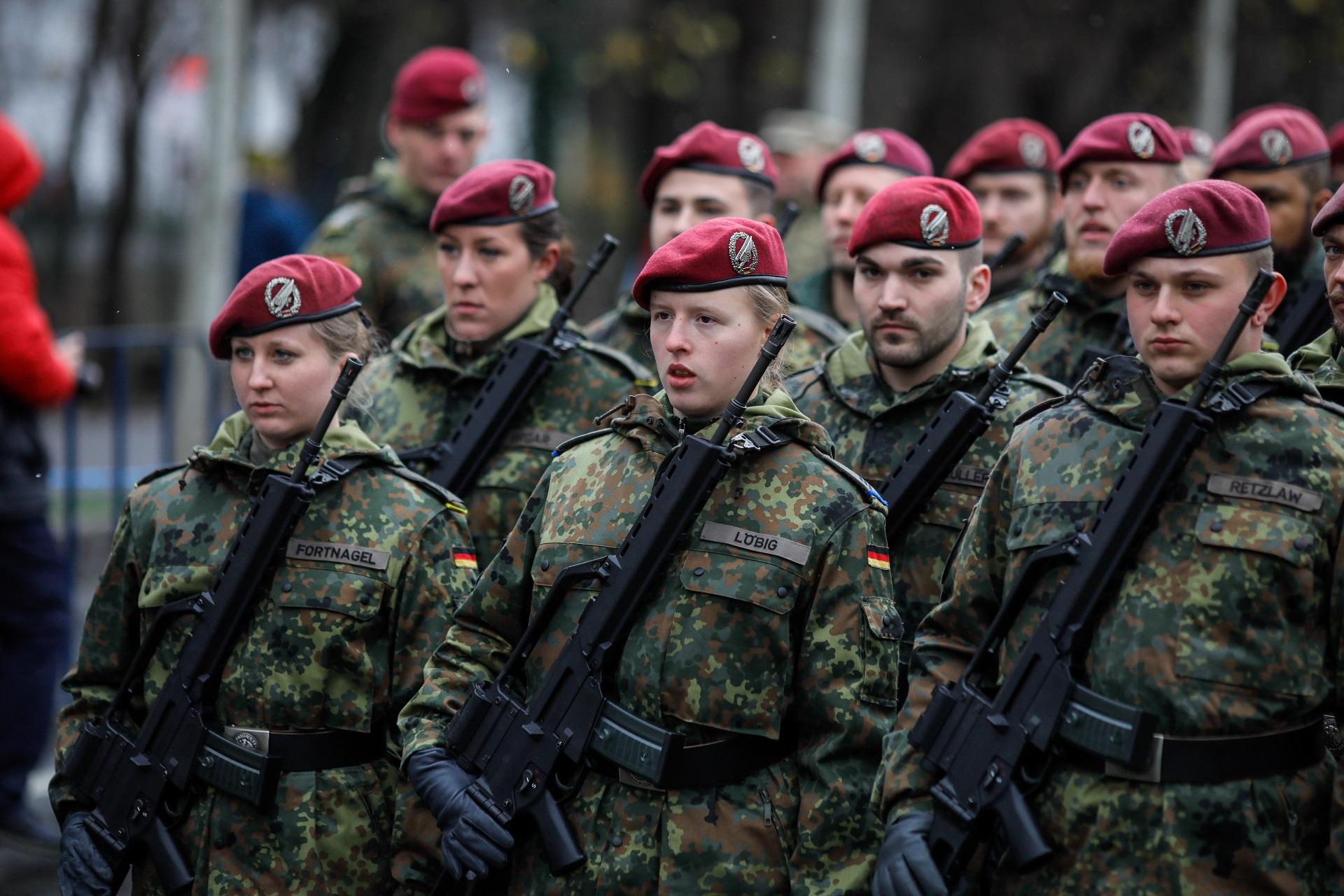 soldați germani la parada națională de Ziua României, 1 decembrie 2019